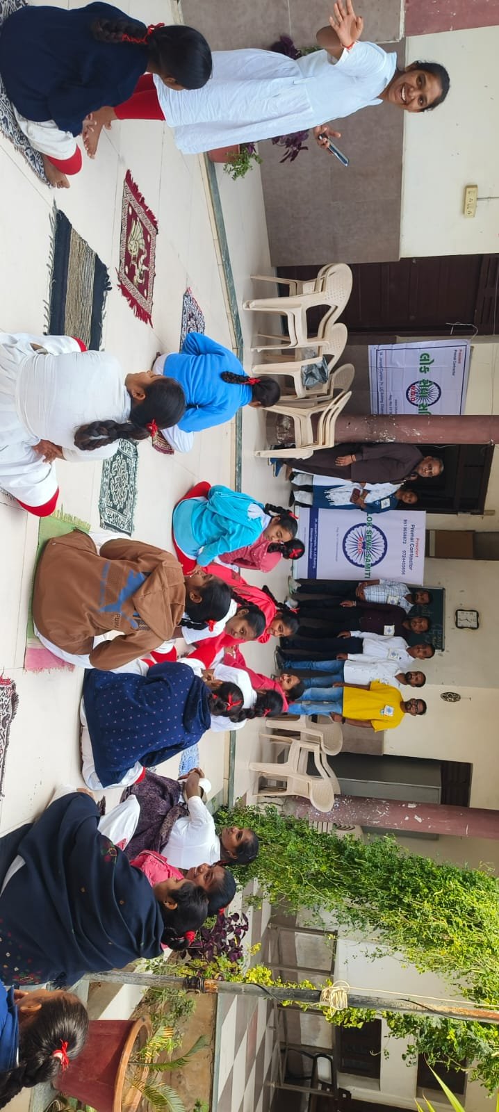 ગરીબ કન્યાઓને ભોજન તેમજ ટ્રેકસૂટ વિતરણ